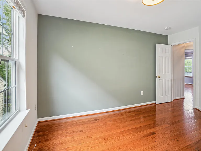 9305 Sumner Lake Blvd — Photo 30