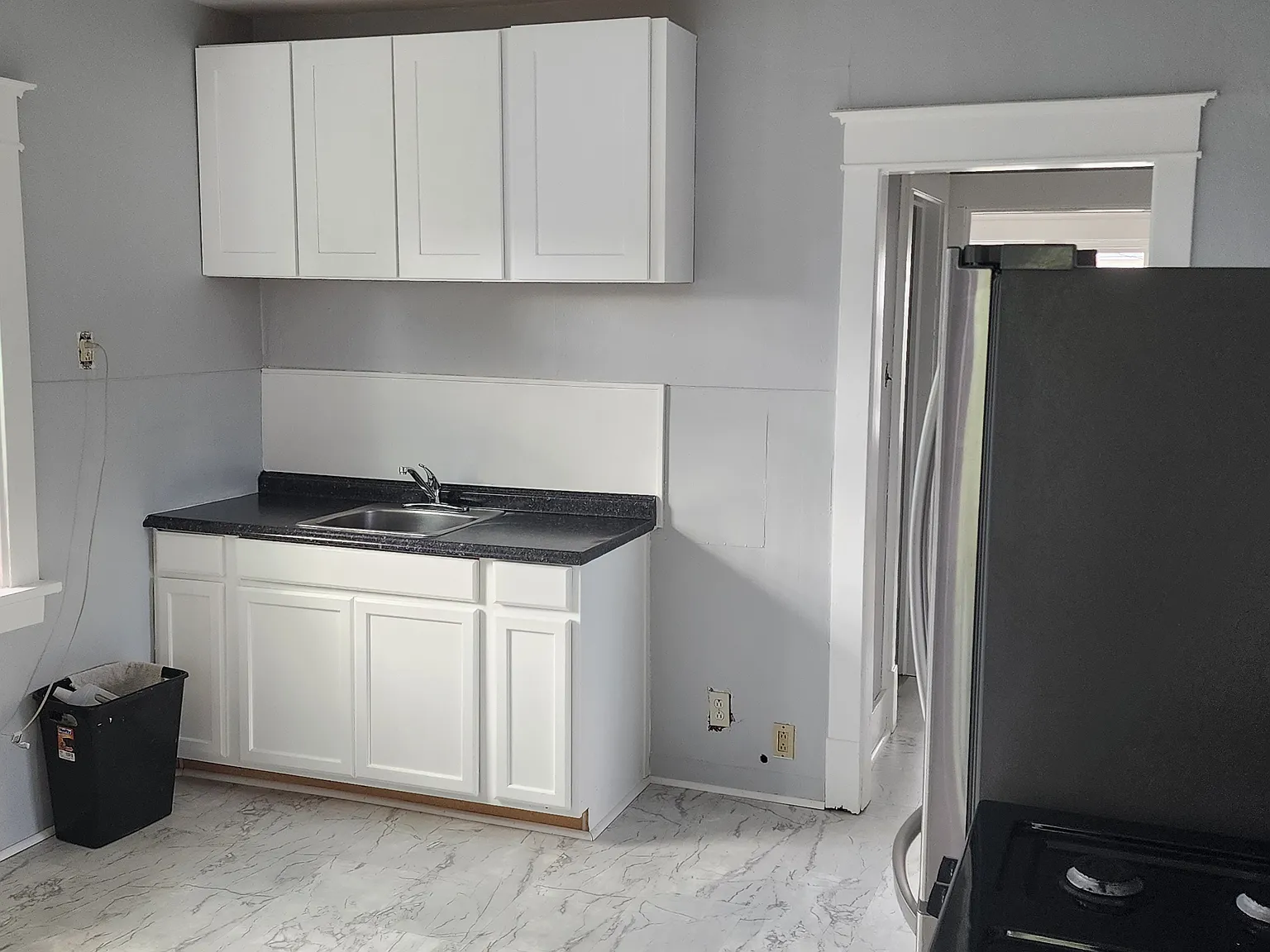3 bed, 1600 sqft, $1,700 — Photo 2
