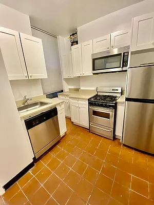 Rented by Douglas Elliman | media 6