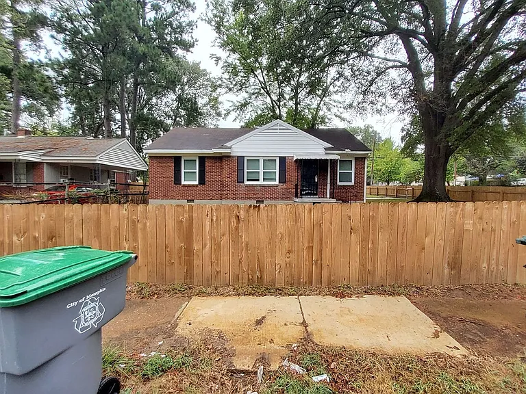 3686 Philsdale Ave — Photo 2