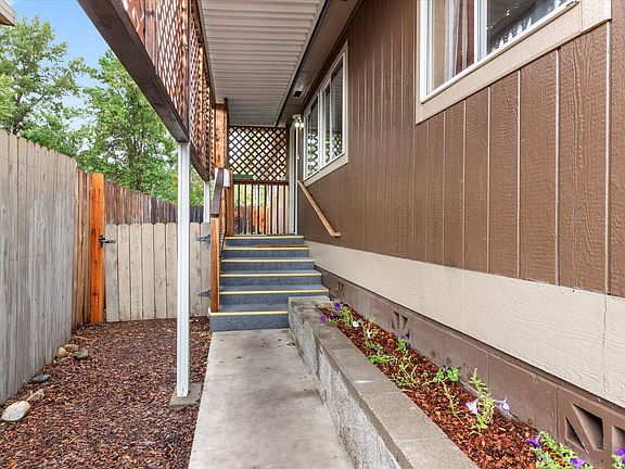 3rd image of 3555 S Pacific Hwy Space 123