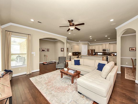 5th image of 4910 Augusta Pointe Ct