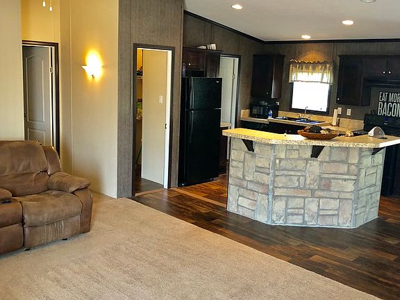 Kitchen/Living Room