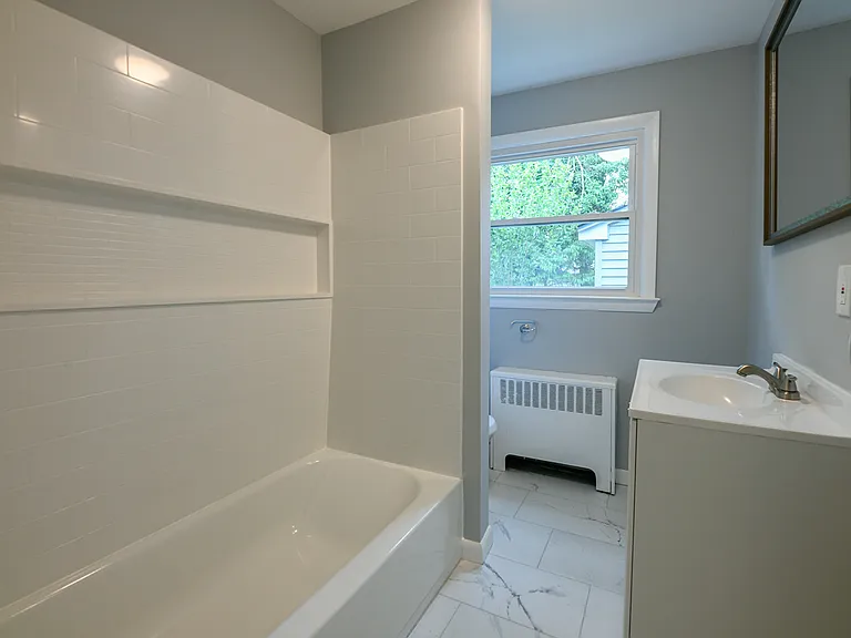 95 Riverside Dr — Photo 15