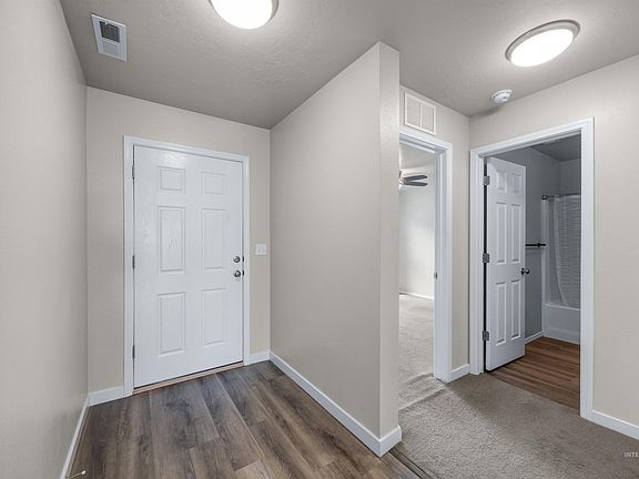 4th image of 5515 Barkley Way