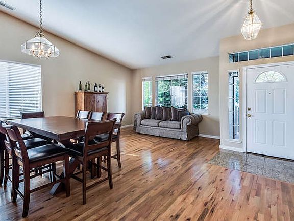 5th image of 3683 Waldwick Cir