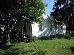 1927 Southmoor Dr, Toledo, OH 43609