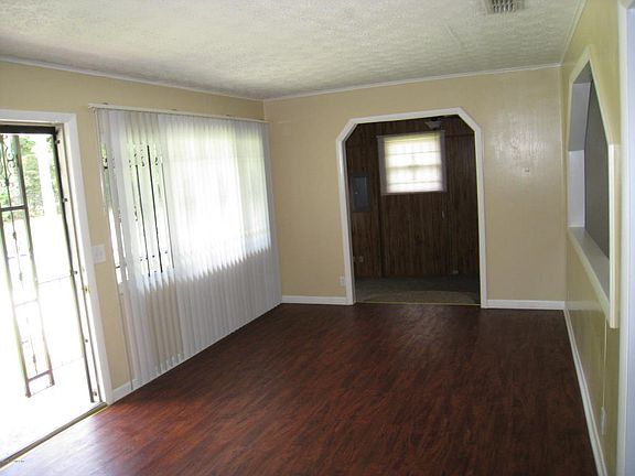 4th image of 6812 Rhone Dr