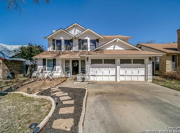2nd image of 13823 Cypress Hollow Dr