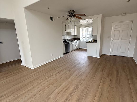 5th image of 715 S Oxford Ave #0