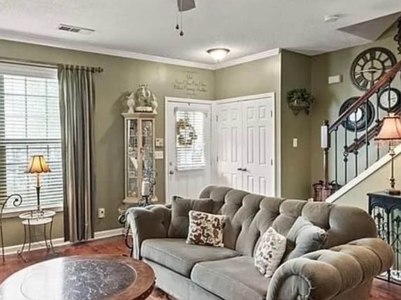 2nd image of 50 Highoak Dr NE