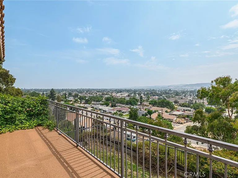1688 Crest View Pl — Photo 31