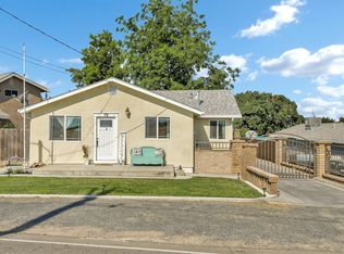 72 S Stearns Rd, Oakdale, CA 95361