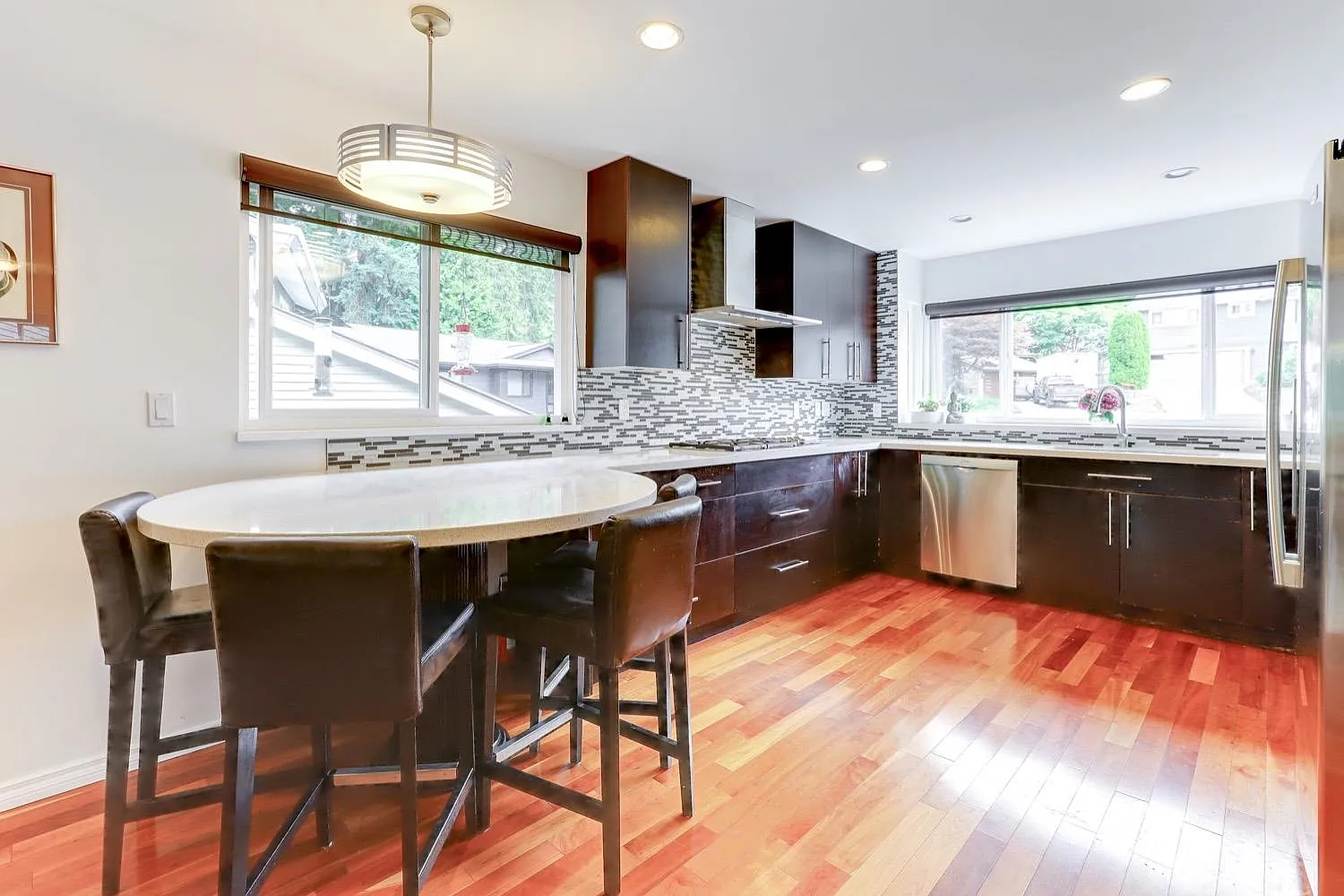 5 bed, 3.5 bath, 3200 sqft, $5,150 — Photo 3