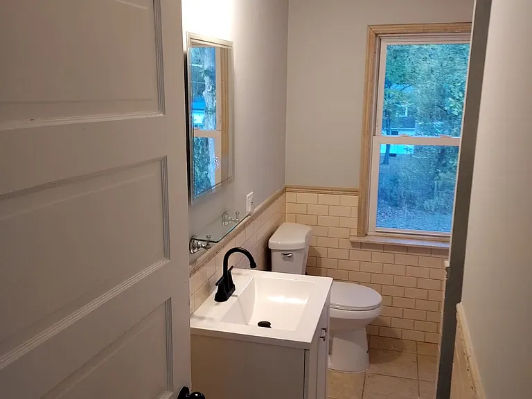 109 E Linden Ave — Photo 9