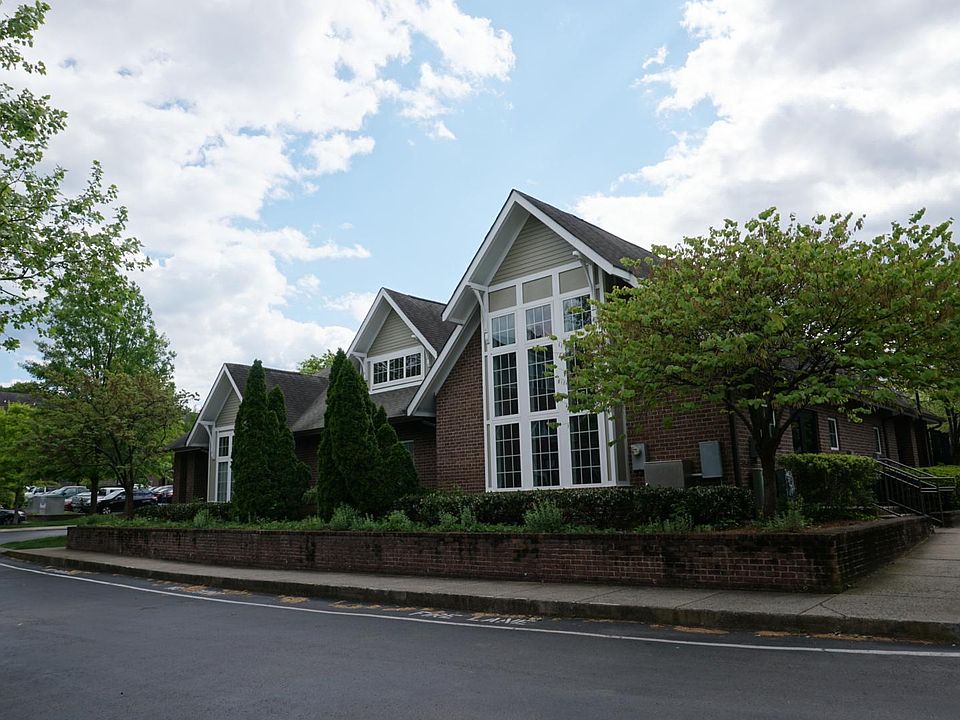 Park at Melrose clubhouse