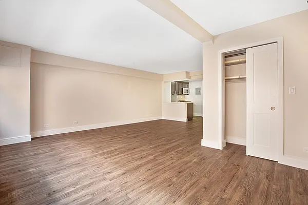 Rented by Mirador Real Estate | media 41