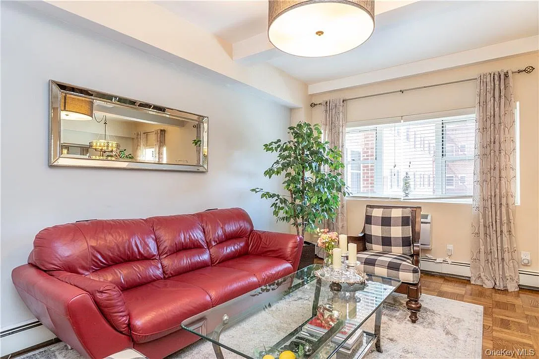 2 bed, 1.0 bath, 1200 sqft, $3,000 — Photo 4