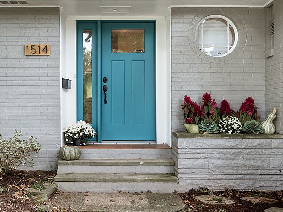5th image of 1514 11th St NE