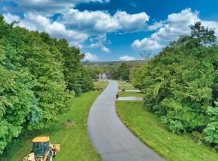 44 Dakota Dr, Lawrenceburg, IN 47025