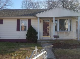 106 Corinth St, Providence, RI 02907