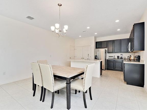 2nd image of 706 Segovia Ave