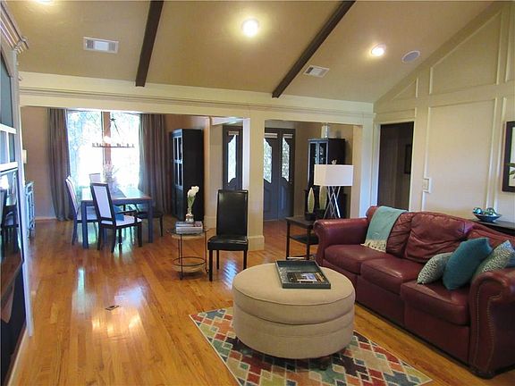 5th image of 1705 Eden Valley Ln