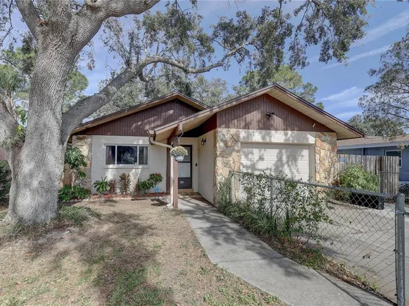 631 74th Ave N, Saint Petersburg, FL 33702