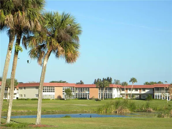 76 Royal Oak Dr, Vero Beach, FL 32962