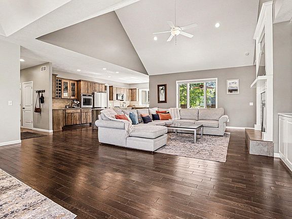 5th image of 2724 Oldrew Cir