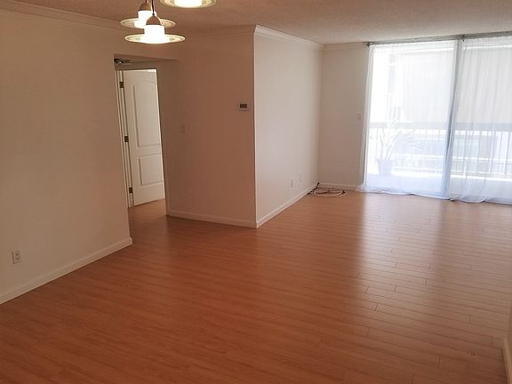 2nd image of 333 N Louise St