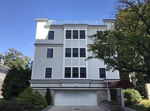 1st image of 139 Centre St #203