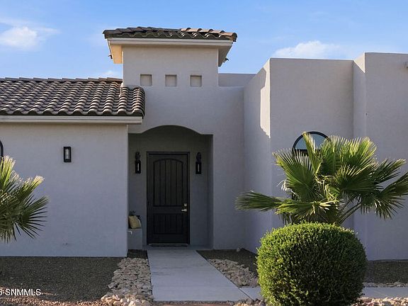 3rd image of 2243 Guamis Rd