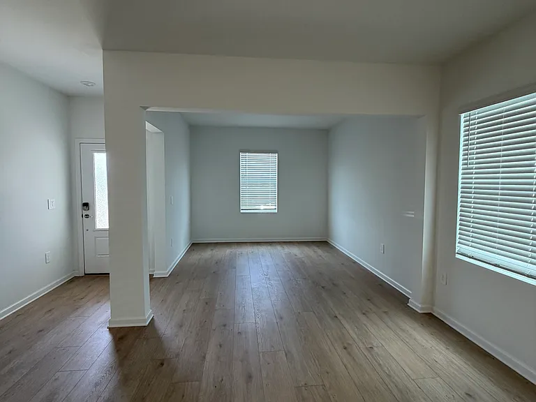5175 Loyalty Dr — Photo 5