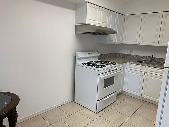 3rd image of 77 Copley St