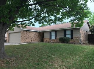5732 Sea Breeze Ln, Fort Worth, TX 76135