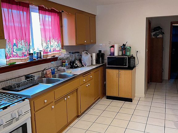 5th image of 1604 N 43rd Ave