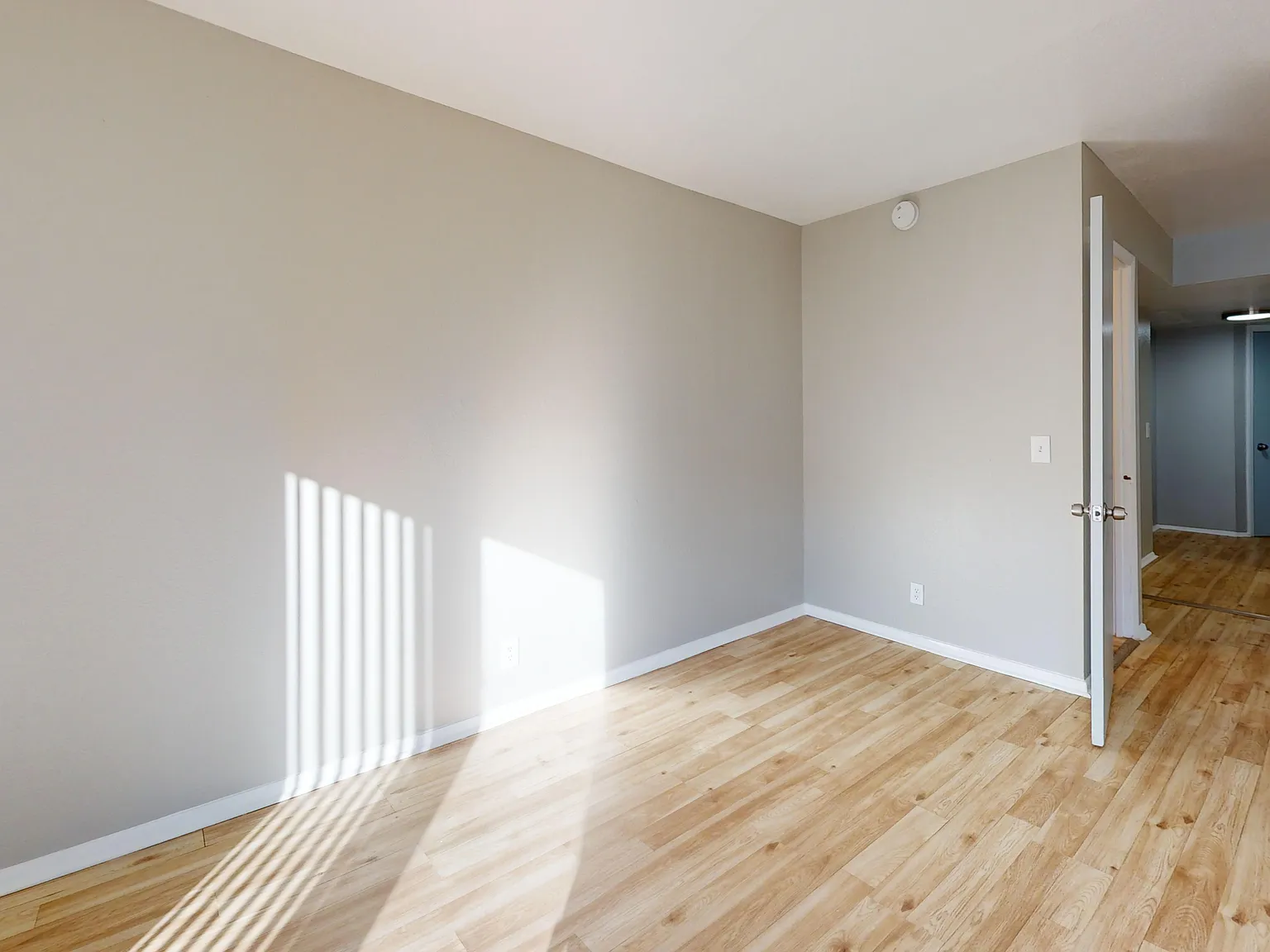 Oak Park Villas — Photo 4