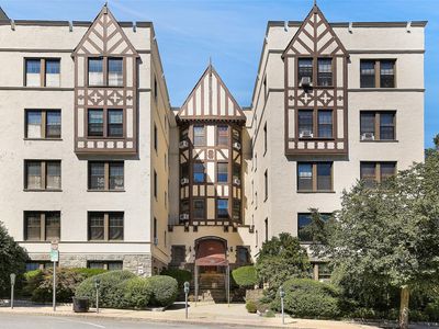 26 Pondfield Road W #2A, Bronxville, NY, 10708