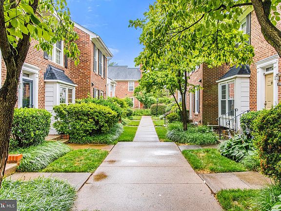 5th image of 2514 S Arlington Mill Dr #4