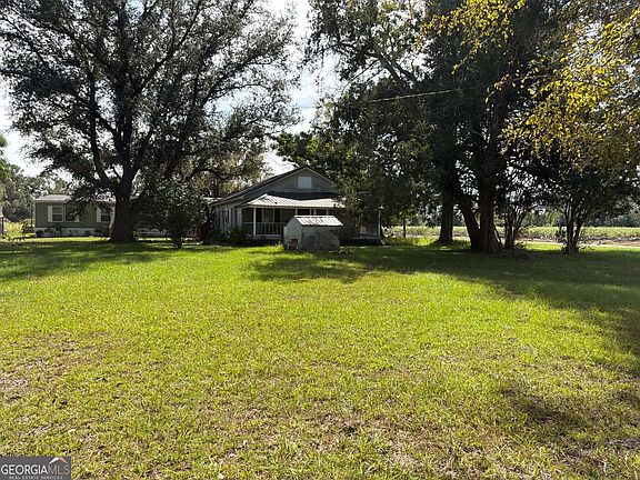 3rd image of 46 Sumner Rd