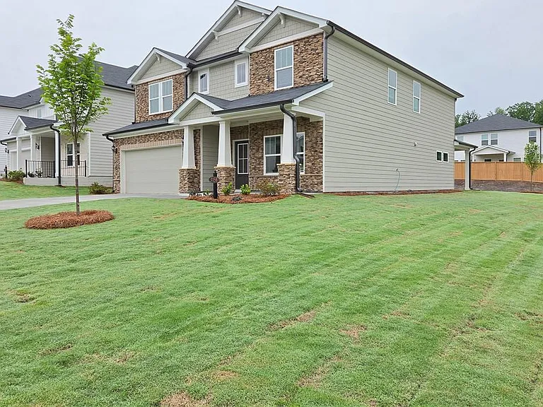 3158 Sweet Red Cir — Photo 4