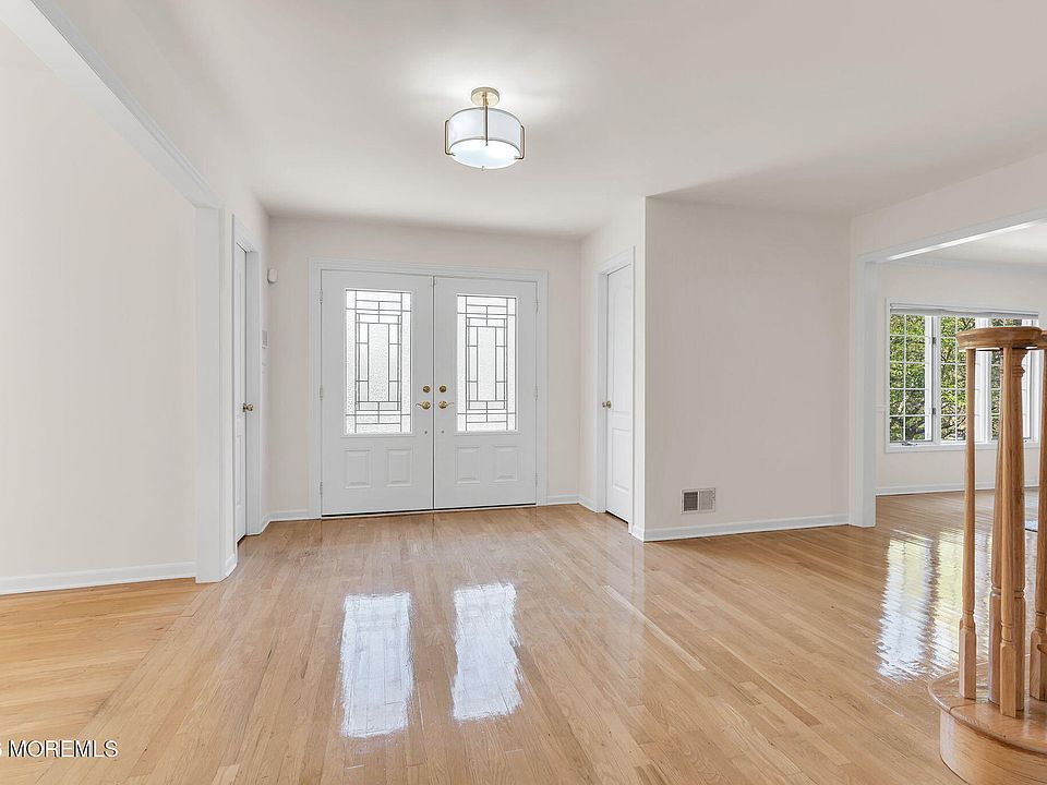 7 Shira Lane, Manalapan, NJ 07726 | Zillow