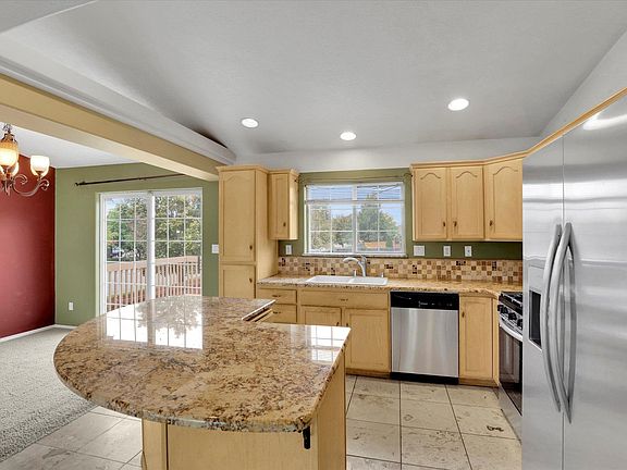 2nd image of 1603 N Potomac River Ln