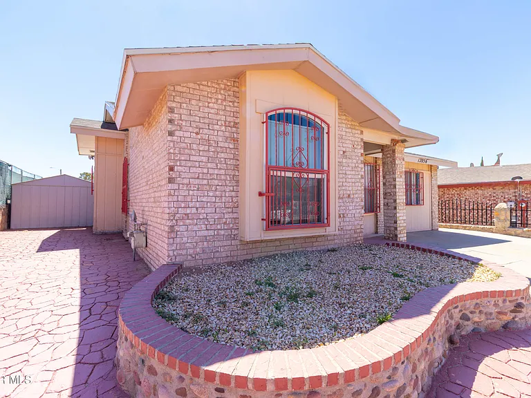 12056 Bellows Ct — Photo 7
