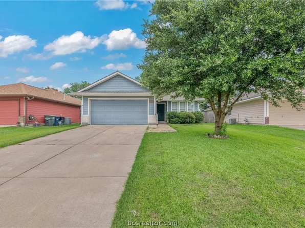 1294 Cottage Grove Cir, Bryan, TX 77801