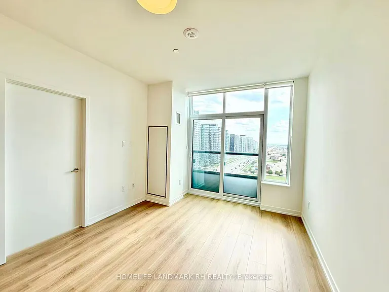 2485 Eglinton Ave W #1519 — Photo 8