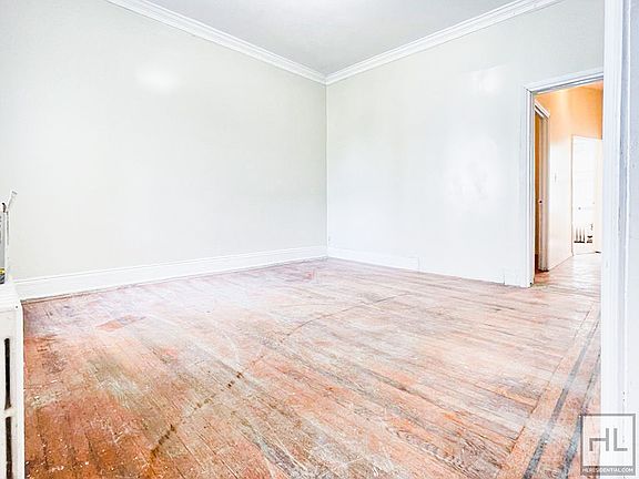 4th image of 35-50 34th St #1