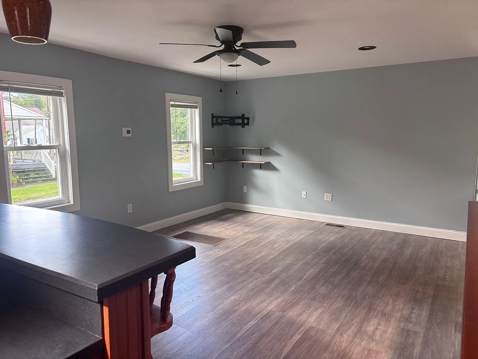 2 bed, 1033 sqft, $1,950 — Photo 4