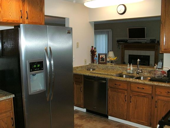 4th image of 258 Millcreek Dr